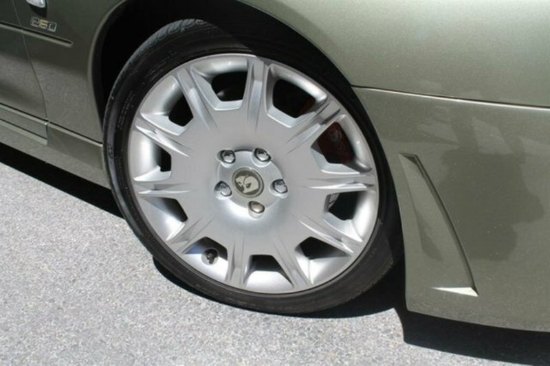 2002 HSV SENATOR Y-SERIES
