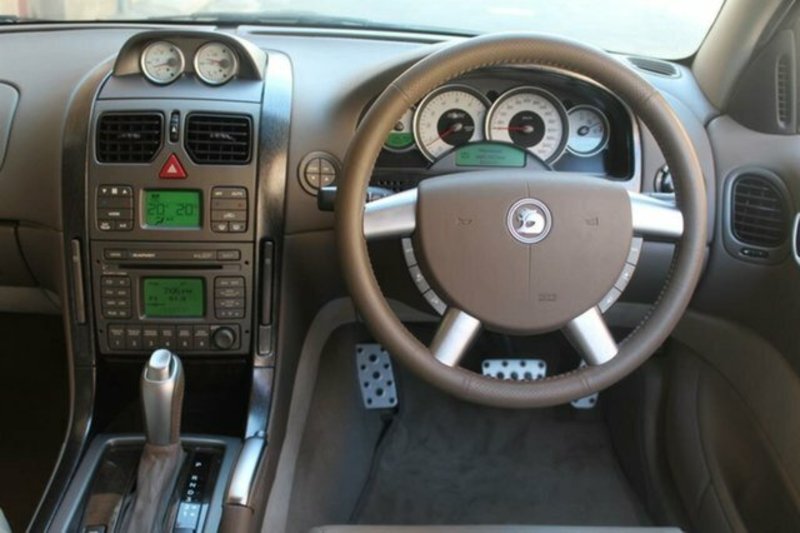 2002 HSV SENATOR Y-SERIES