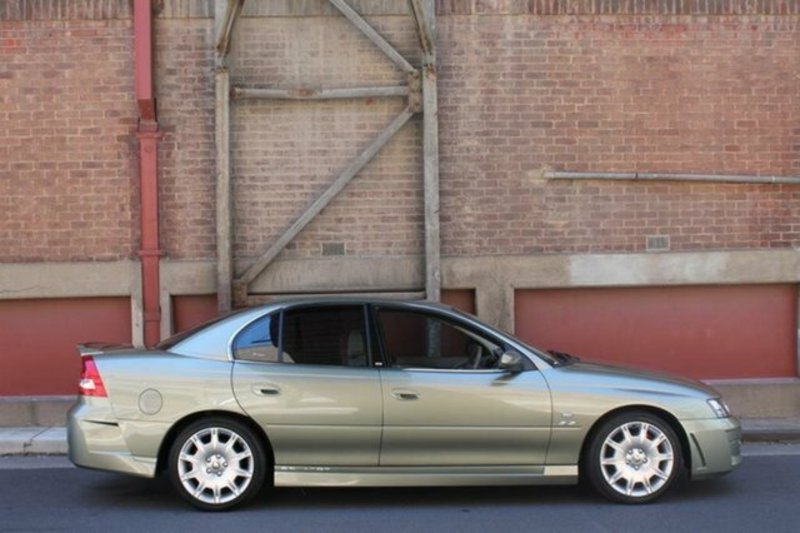 2002 HSV SENATOR Y-SERIES