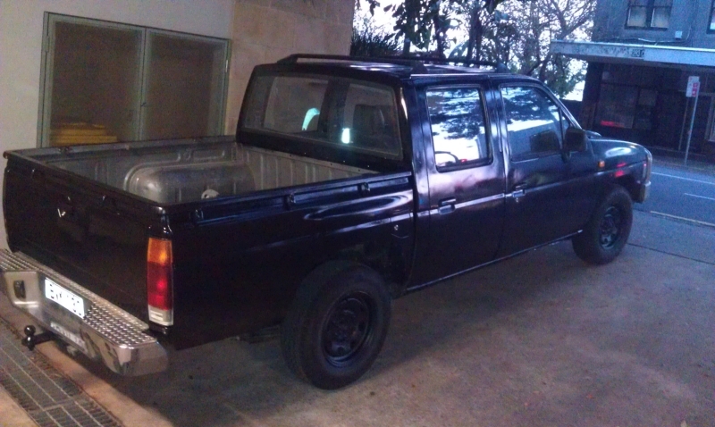 1992 NISSAN NAVARA DX