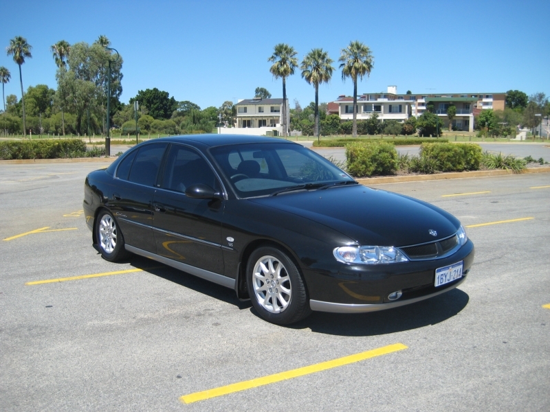 2001 HOLDEN CALAIS VX