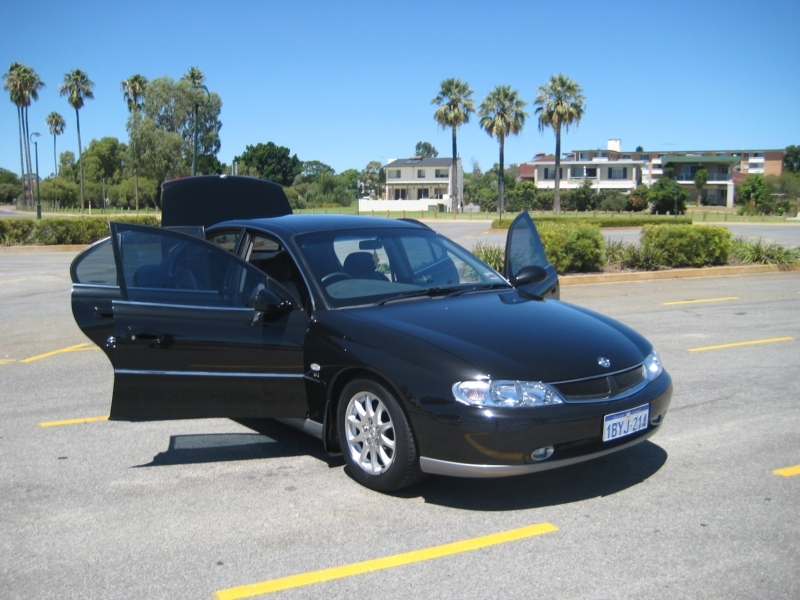2001 HOLDEN CALAIS VX