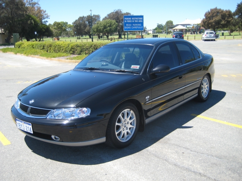 2001 HOLDEN CALAIS VX