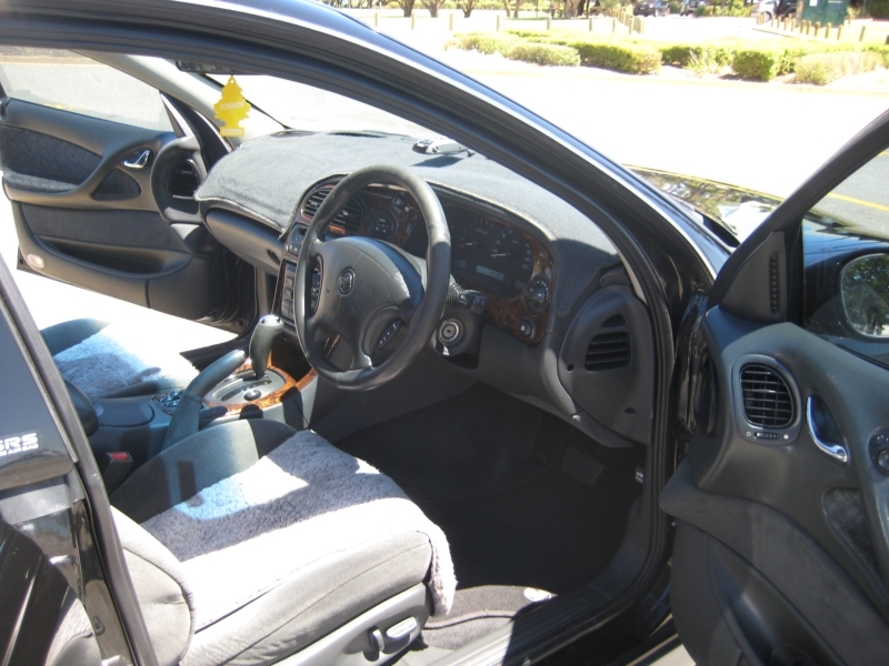 2001 HOLDEN CALAIS VX