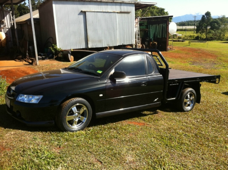 2005 HOLDEN COMMODORE ONE TONNER S VZ