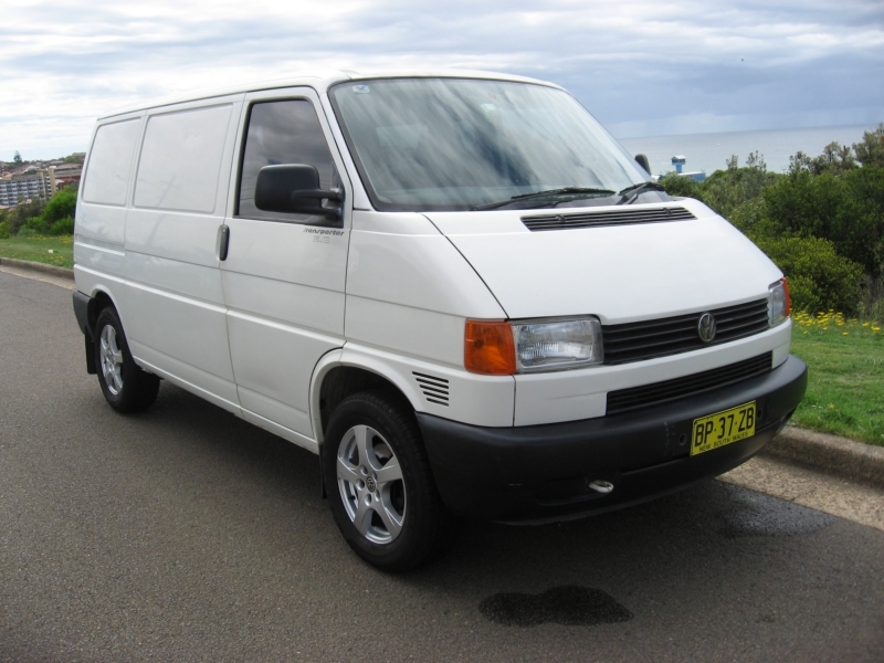 1997 VOLKSWAGEN TRANSPORTER (SWB) T4