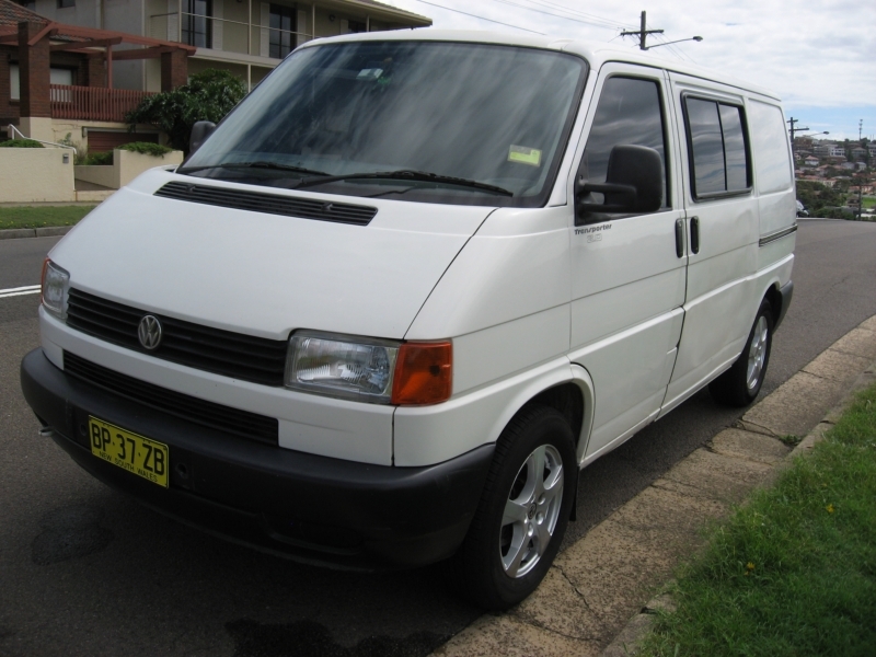 1997 VOLKSWAGEN TRANSPORTER (SWB) T4