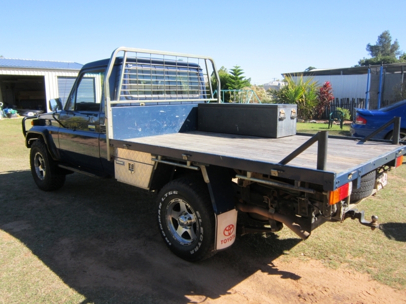 2005 TOYOTA LANDCRUISER (4x4) FZJ79R