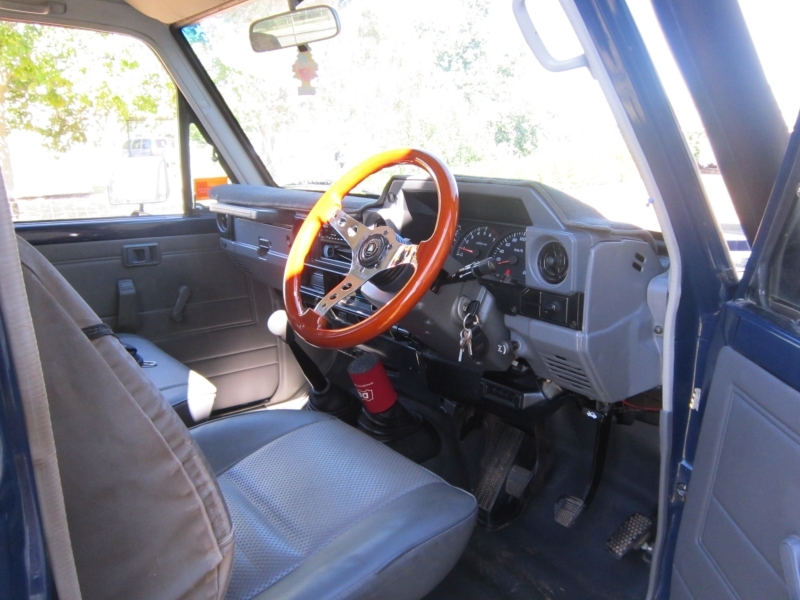 2005 TOYOTA LANDCRUISER (4x4) FZJ79R