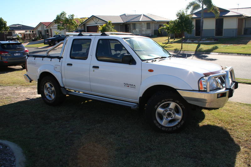 2003 NISSAN NAVARA ST-R (4x4) D22