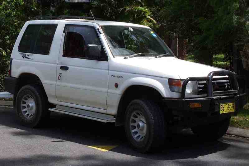 1994 MITSUBISHI PAJERO GL SWB (4x4) NJ