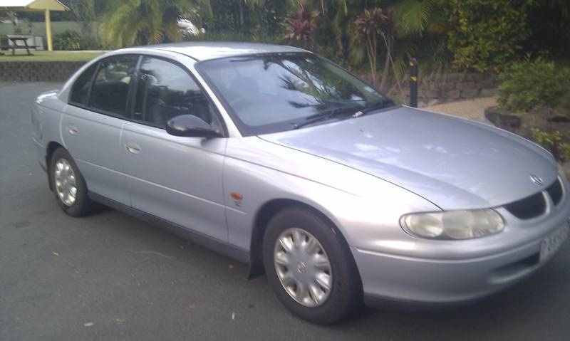 1998 HOLDEN COMMODORE EXECUTIVE VT
