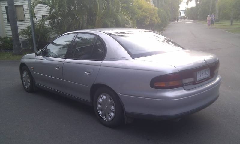 1998 HOLDEN COMMODORE EXECUTIVE VT