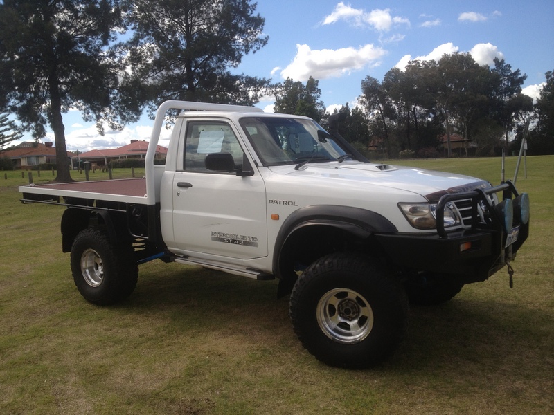 2006 NISSAN PATROL ST (4x4) GU