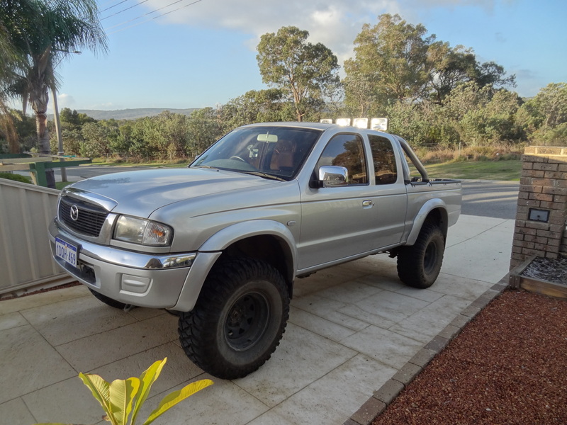 2006 MAZDA B4000 BRAVO DX+ (4x4)