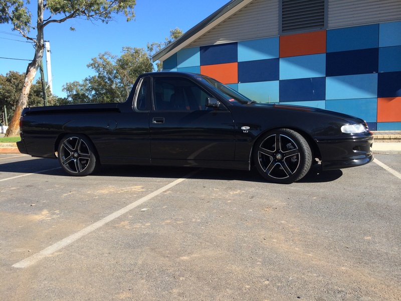 2000 HOLDEN COMMODORE OLYMPIC EDITION VSIII