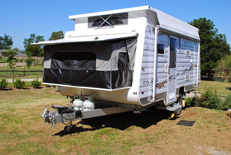 2011 PARAMOUNT DUET 16ft x 7ft 6