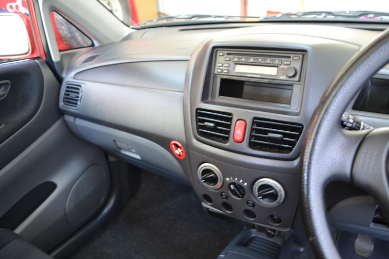 2002 SUZUKI LIANA GS