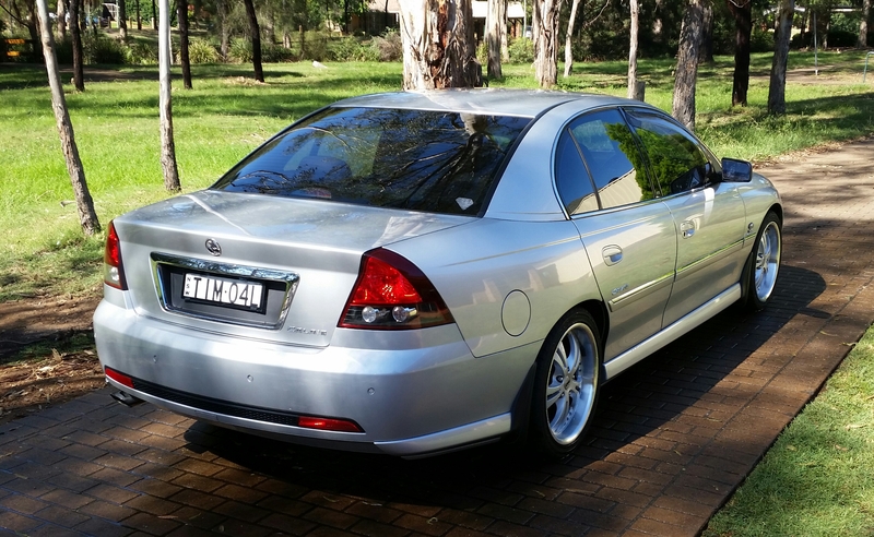 2005 HOLDEN CALAIS VZ
