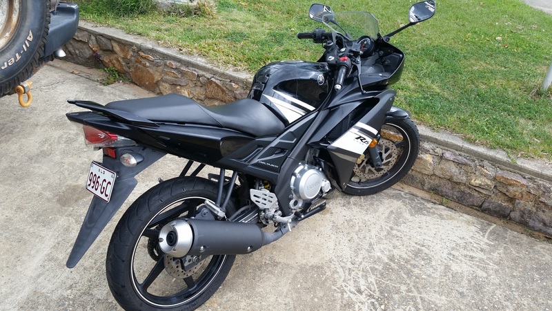 2011 YAMAHA 150CC YZF-R15