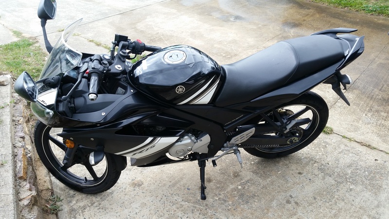 2011 YAMAHA 150CC YZF-R15