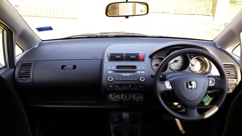 2004 HONDA JAZZ VTi