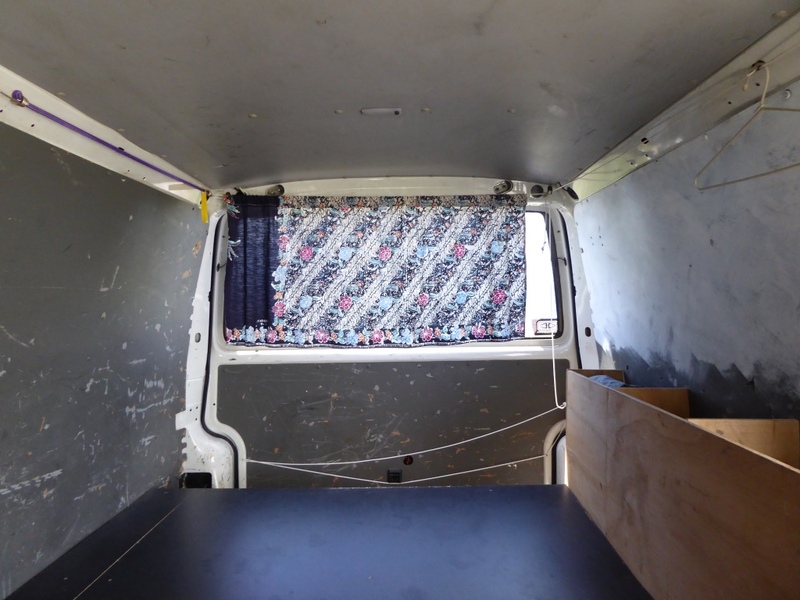 1998 VOLKSWAGEN TRANSPORTER (LWB) T4