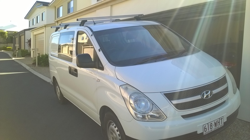 2009 HYUNDAI iLOAD CREW TQ