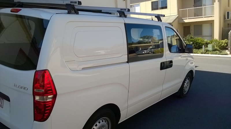 2009 HYUNDAI iLOAD CREW TQ