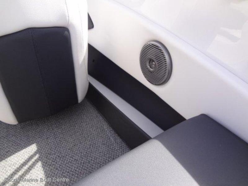 GLASTRON GTX 185