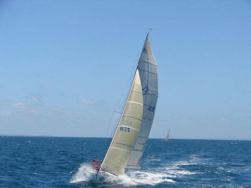 Uffa Fox Flying 25