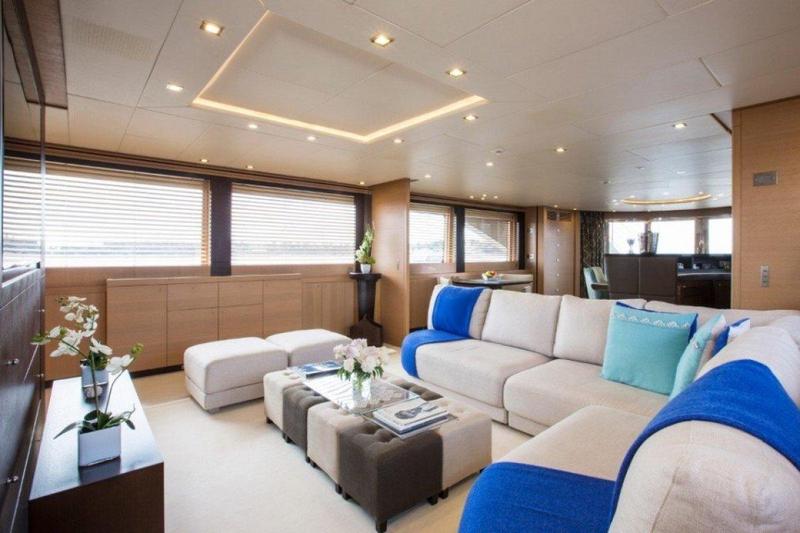 ISA 120 Flybridge