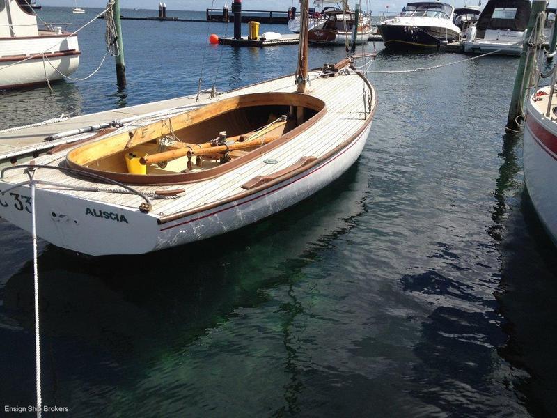Couta Boat 23