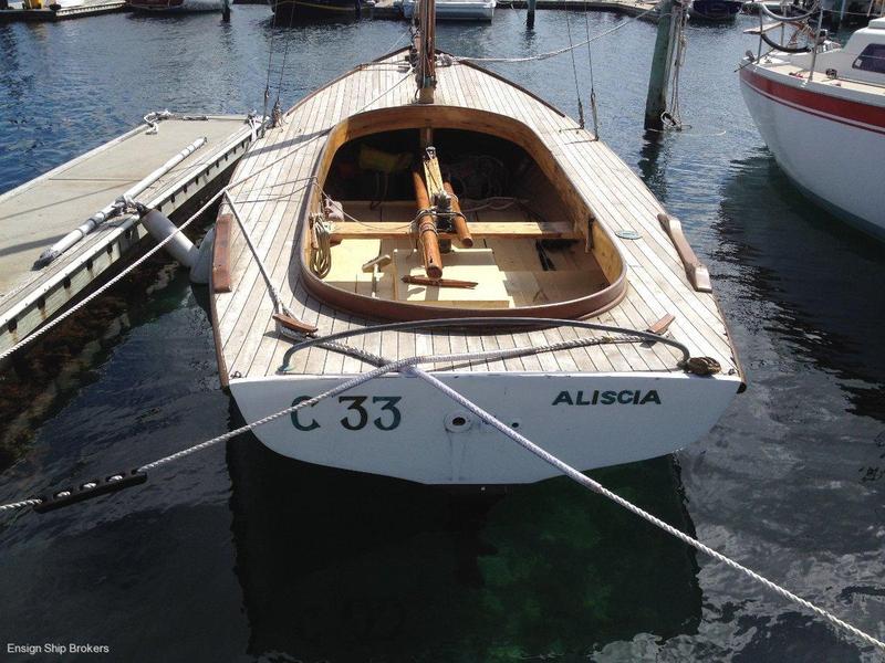 Couta Boat 23