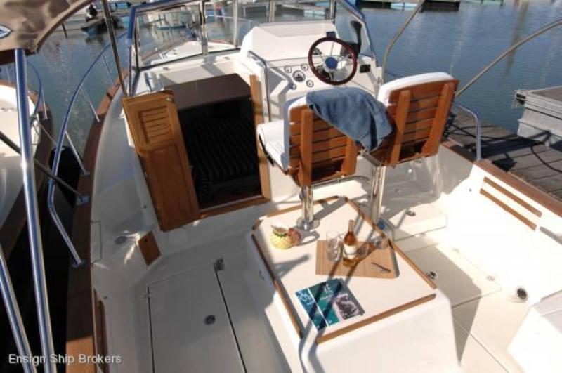 Rhea 750 Open