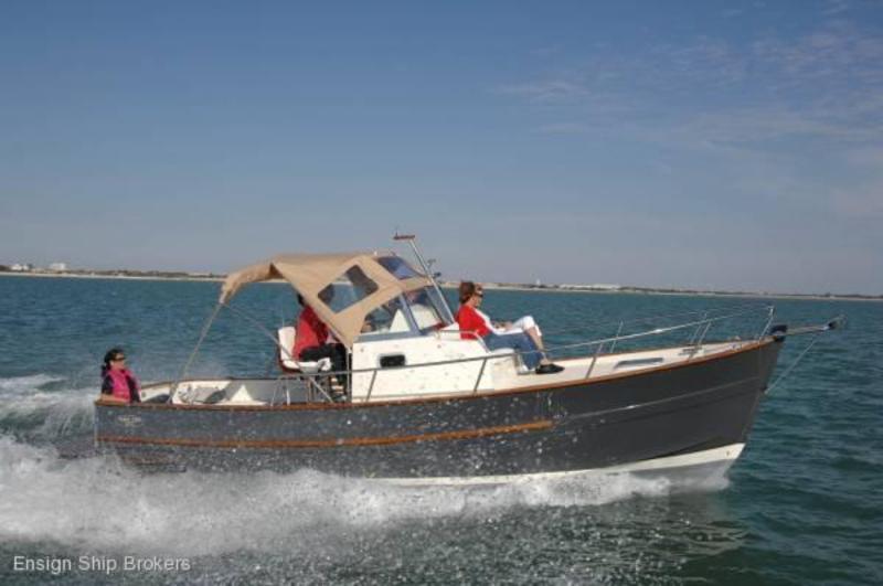 Rhea 750 Open