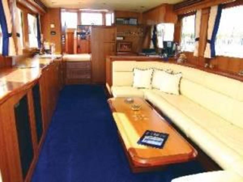 Hershine 61 Pilot House