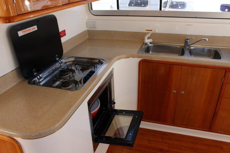 Scimitar 1010 Flybridge