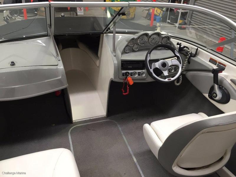 Bayliner 185 Bowrider SE with Extended Swim Platform