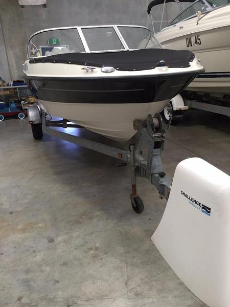Bayliner 185 Bowrider SE with Extended Swim Platform