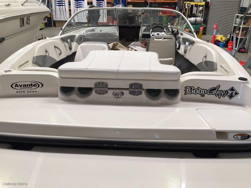Bayliner 185 Bowrider SE with Extended Swim Platform