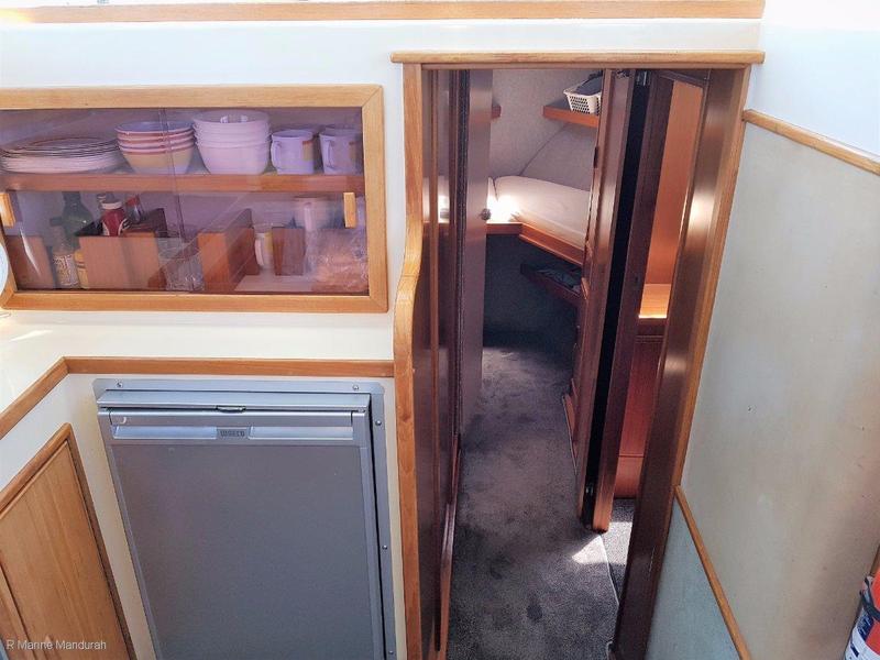 Riviera 38 Flybridge ** NEAT AND TIDY AND THE PRICE IS RIGHT**$135000**