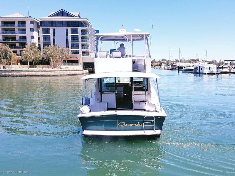 Riviera 38 Flybridge ** NEAT AND TIDY AND THE PRICE IS RIGHT**$135000**