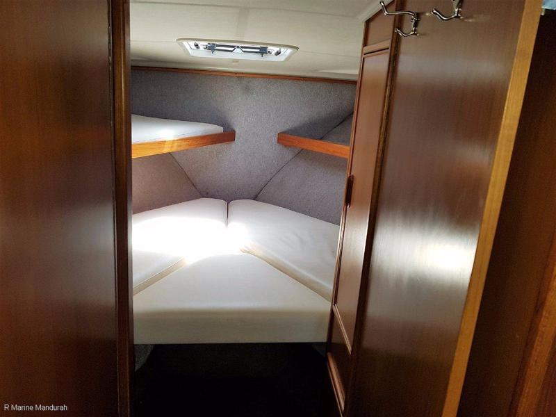 Riviera 38 Flybridge ** NEAT AND TIDY AND THE PRICE IS RIGHT**$135000**