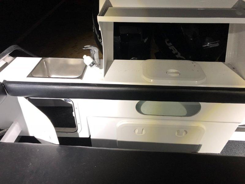 Razerline 7.6 Olympian Hard Top