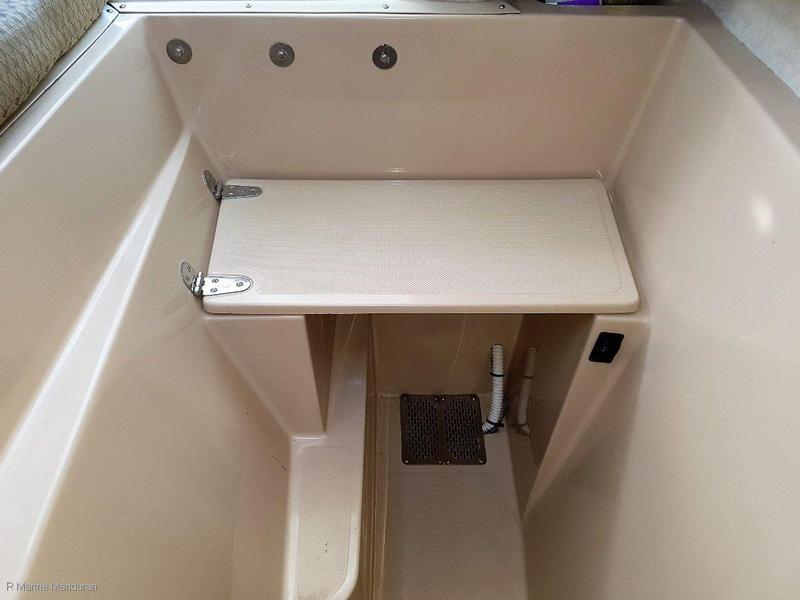 Glacier Bay 2685 Pilot House ***TOP OF THE CLASS***$112000***