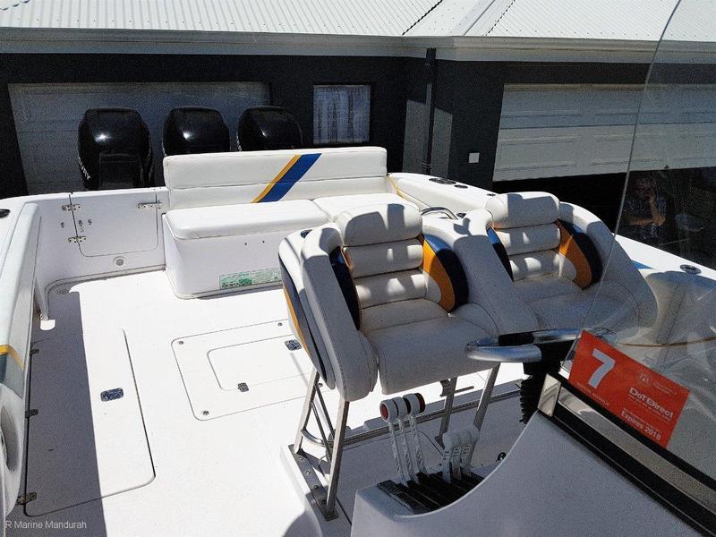 Donzi 38 ZSF Sportfish Cruiser *** SOMETHING SPECIAL*** $199,000 ***