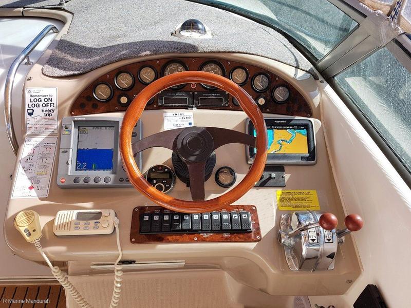 Riviera 3000 Offshore *** THE PERFECT 30*** $129,900 ***