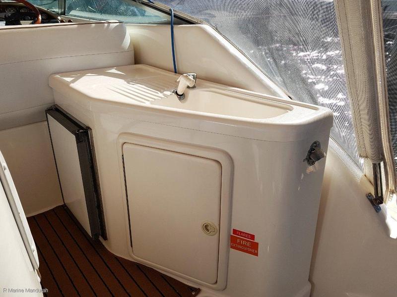 Riviera 3000 Offshore *** THE PERFECT 30*** $129,900 ***
