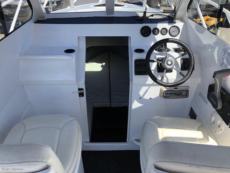 Razerline 6.6 Centre Cab Walkaround Full HArdtop with Glass Sliding Windows